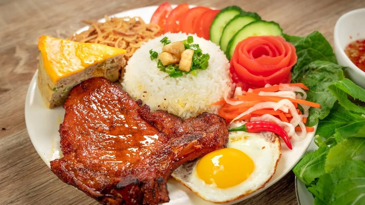 Hương vị mộc mạc đặc trưng của bữa sáng Sài Thành.